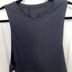 Lululemon crop muscle tee